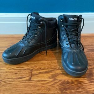 Náutica boots size 10 NWOT